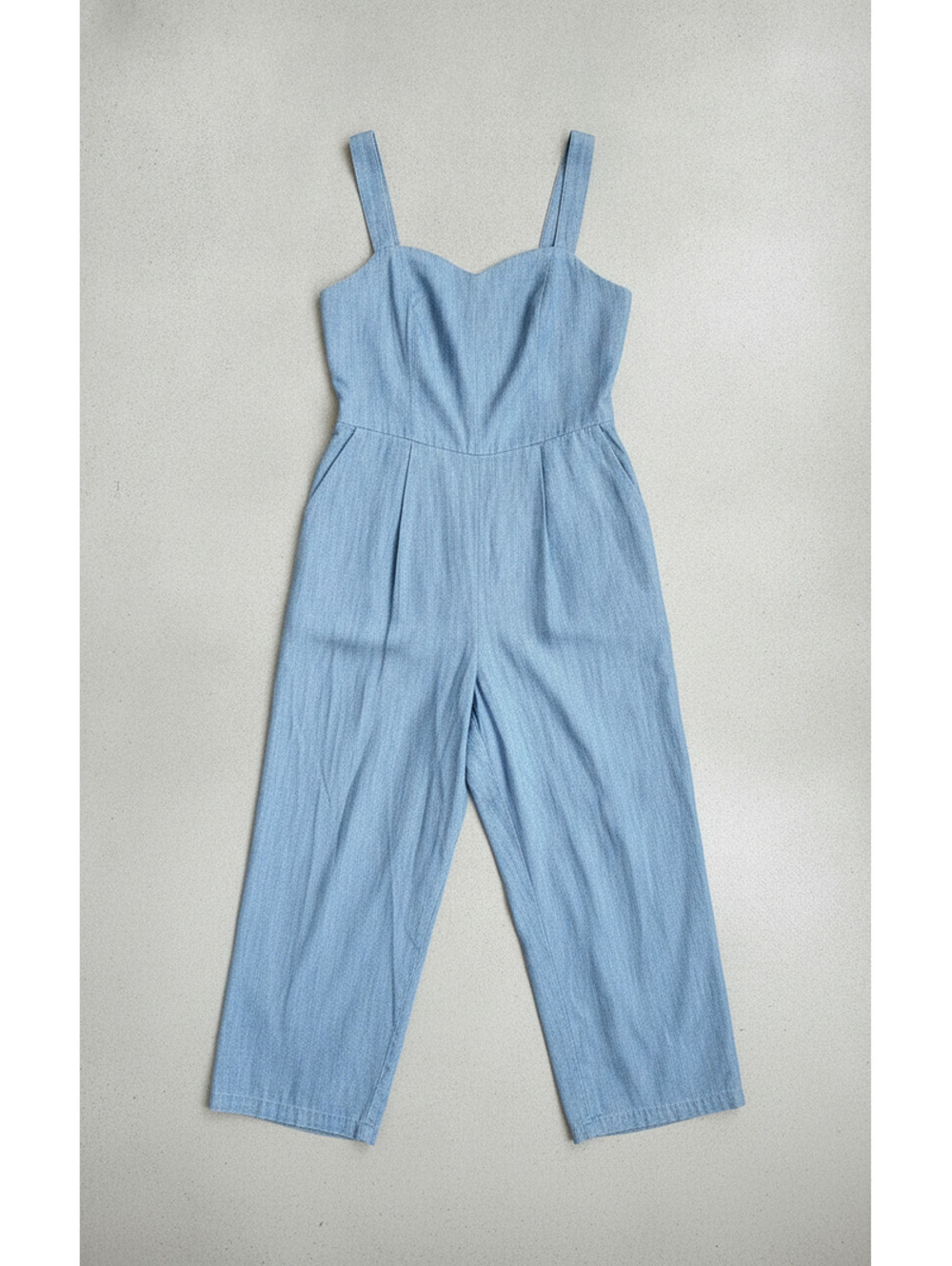 Blue Denim Y2K Light Wash Jumpsuit Adjustable Straps Pockets Medium Streetwear